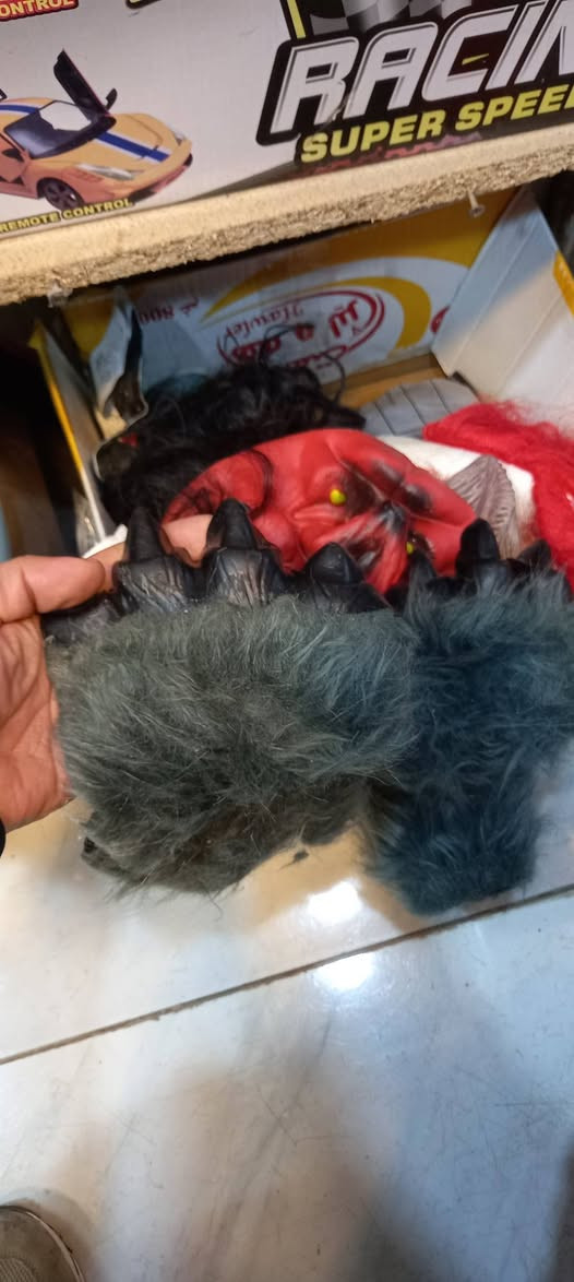 من رخصة الأدمن  اي قطعه ب٥٠٠٠ للحجزواتساب *********** متوفر توصيل لكافة المحافظات (عنواني بغداد الشعب سوق شلال)
