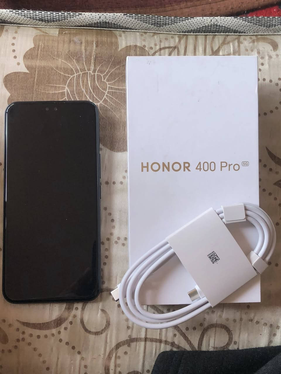 HONOR 400 PRO || 512 G
الجهاز استخدام كلش قليل 

نضافة 100% اذا بي شخط لتاخذة 

الجهاز يجي باكيت نحيف 

سيم كارت واحد + شريحة الكترونية 

غراضه كاملة ممستعمله كيبل + كفر 

يرهم مراوس ويرهم بيع 

الجهاز سعرة (650)

تواصل خاص او واتساب 

***********
