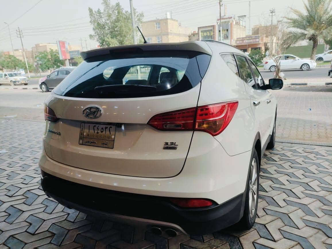 سلام عليكم ورحمة الله سنتافيا موديل 14رقم نجف تحويل مباشر محرك 6 مجفت سياره جاهزه وحلوه السعر 148وبيه مجال قليل للتواصل ***********
