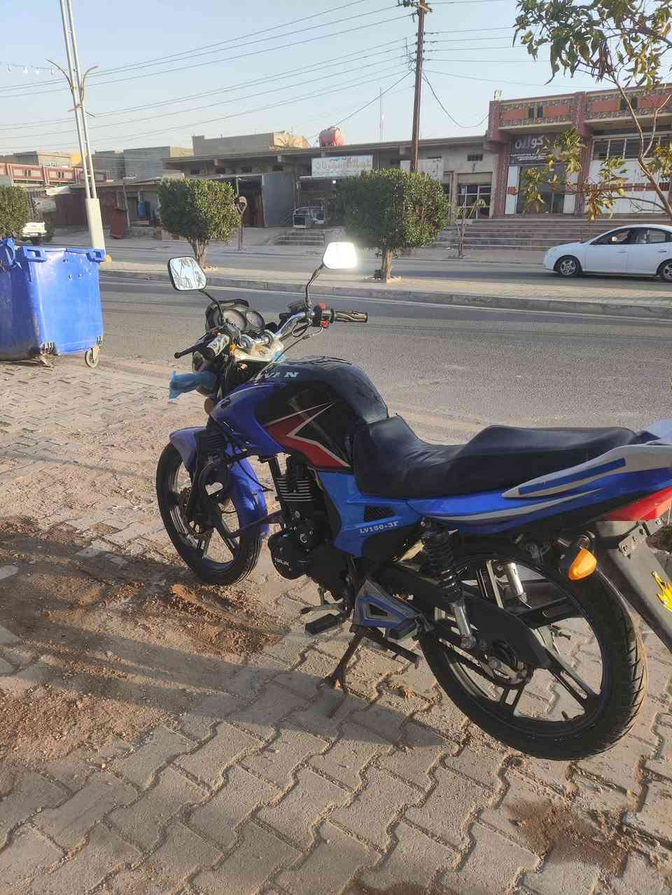 للبيع 650الف وبي مجال حك الجيه فقط  او مرارس بسايم من 17وفوك
نوع الدراجه ليفان سونك موديل 20 بدون اوراق محرك مكفول ممفتوح  لو برغي شرط معدل 120 بي فقط هاذ الواشر ينضح دهن ومابدلته كهربائيات شغاله )( متواجد فيس وواتساب ***********
