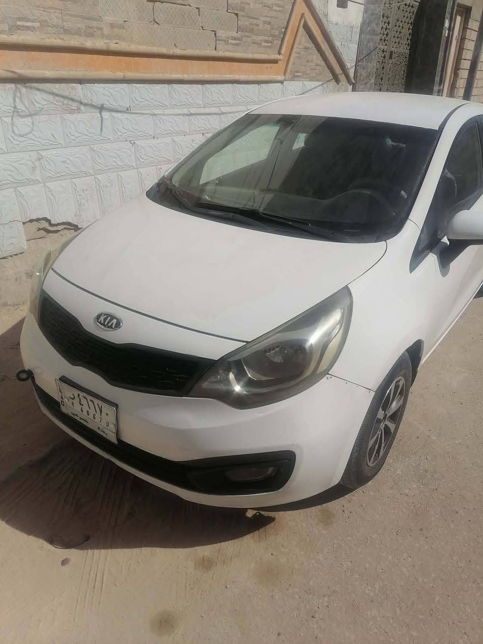 كيا ريو للبيع موديل ١٢ رقم بغداد سياره نظيفه مال بيت انظمه تحكم  فقط كير عادي سعر ٧٥ وبيها مجال رقم هاتف *********** مكانها النجف
