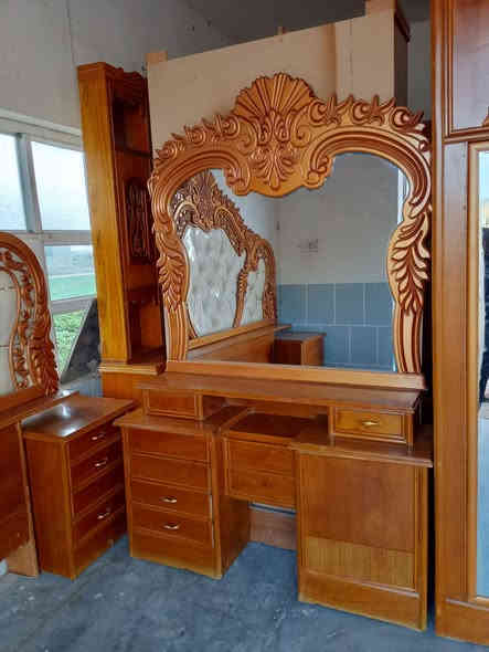 السلام عليكم اخوان توجد غرفه توج حديث مستخدم شي قليل السعر مليون 100وبيه مجال الاستفسار عن الرقم ***********
