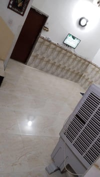 دار مساحة220م طابو سند25  اكسيرات قرب الشارع العام خلف المول مقابيل مز...