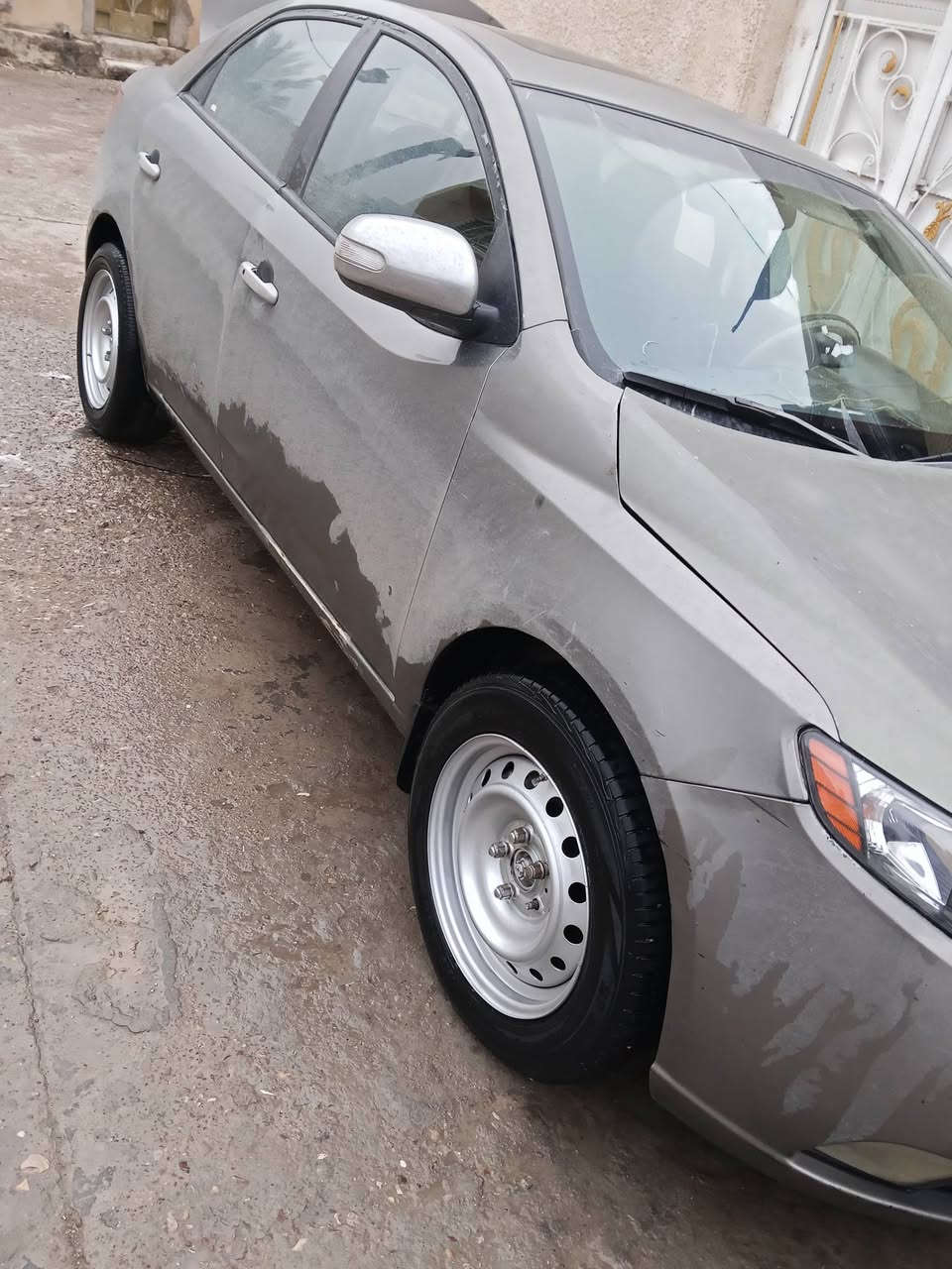 فورتي أمريكي 2010
مكينه2000
كير محرك تبريد 
حادث جاملغ يسره
باسمي سنويه  ***********
السعر 93 وبيهه مجال
