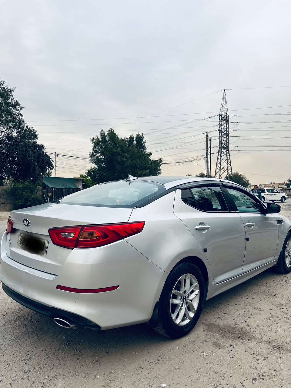 سلام عليكم اوبتما K5اصل غاز بلادي موديل.2015أدوات  ادوات كص جنطه سياره طك كارتون كامله مكمله من كلشي برغي ممفتوح بيه شرط
ارقام وسنويه متومه طبق الأصل شرط 
تحكمات استيرن  
1 شاشه
2نضام ايكو 
3حساسات خلفي امامي شغال
4هيترات ستيرن +كشنات امامي خلفي هيترات
5كشنات نفخ/كهربائي 
6سبير جك 
رايده 58ورقه وبيه  مجال مكاني بغداد شراي فقط ***********
