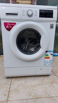 غسالة LG • 8 كيلو • انفيرتر