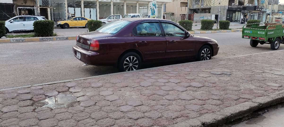 سلام عليكم سوناتا منغولي للبيع موديل ٢٠٠٠ مكينه ٢٧٠٠ سته بسمي تحويل ثاني يوم رقم ديالى جديد سنويه لحد ٢٨ تبريد جديد منظومه كامله دوشمه ارضيه وكشنات شاشه سياره خير من الله سعر ٥٨ وبيهه مجال العنوان واسط الصويره ***********
