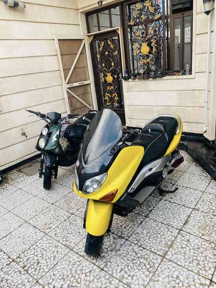 سلام عليكم تي ماكس 2007 للبيع  بيه صالنصه اكربفك وبيه ستيرن الدراجه كلجات جديده بيه بدايه بكن الدراجه بل سلولي تطلع صوت ومن توصل 80 تطلت صوت شغاله السعر 700 وبيه مجال مكان بغداد تقاطع درويش البياع ***********
