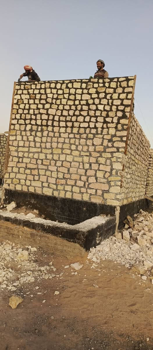 ***********/يوجد كادر عمل بناء في الرمادي
