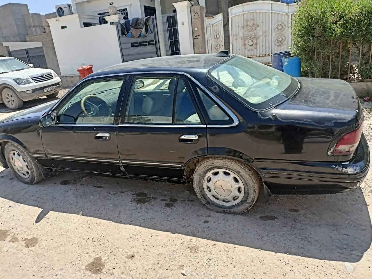 سلام عليكم
دايو برنس موديل 93
 سيارة بأسمي رقم بغداد مشروع وطني سنوية لغاية 27 
سيارة بلادية اوتماتيك كير محرك درجى اولى تدفئه شغالع والتبريد نقص بس غاز 
العنوان سامراء 
السعر 35 وبي مجال بسيط 
***********
