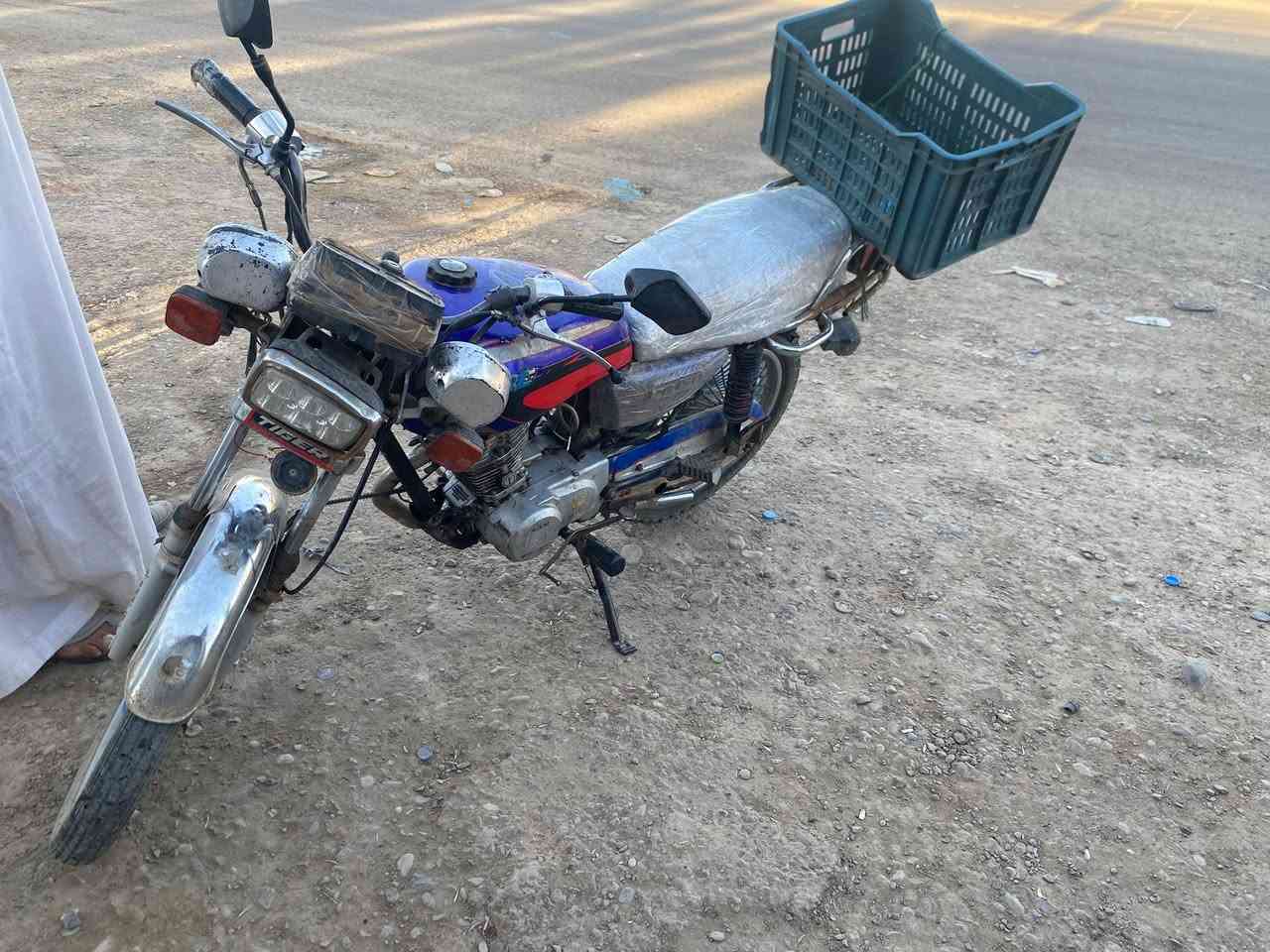 دراجة للبيع مديل 2020وياهة اوراق يرادلهة بس تجفيت سعر 200وبيهة مجال


**إذا كنت صاحب هذا الإعلان وتريد حذفه لأي سبب، رجاءا أرسل رسالة إلى الدعم الفني**