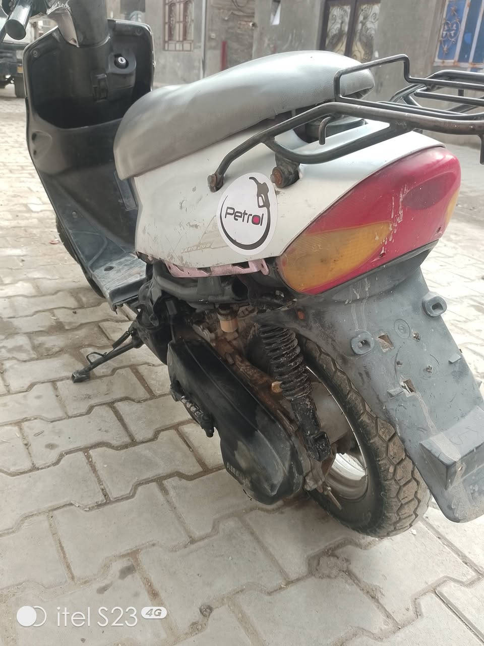 بيجي لبيع مفتوحه مره وحده سعر ٢٦٠ وبيه مجال للطيبين الاستفسار ***********
