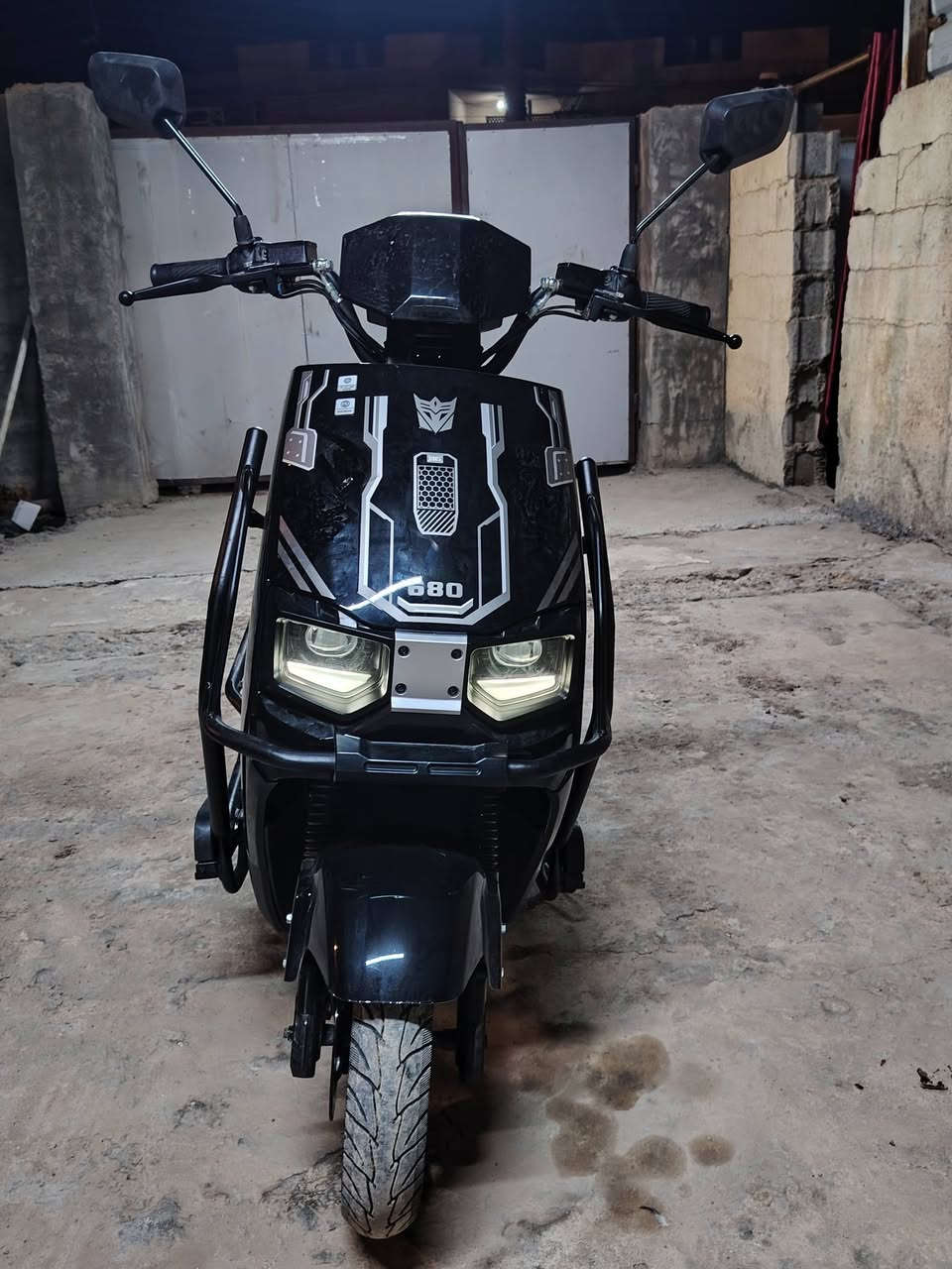 سلام عليكم دراجه شحن للبيع
زيرو جديده
بطاريات 6
موديل ٢٠٢٦
ملف 2000
لايت عالي ناصي
إشارة يمنه يسره
سعر 750،000 وبيه مجال 
عنوان ابو غريب
رقم الهاتف ***********
