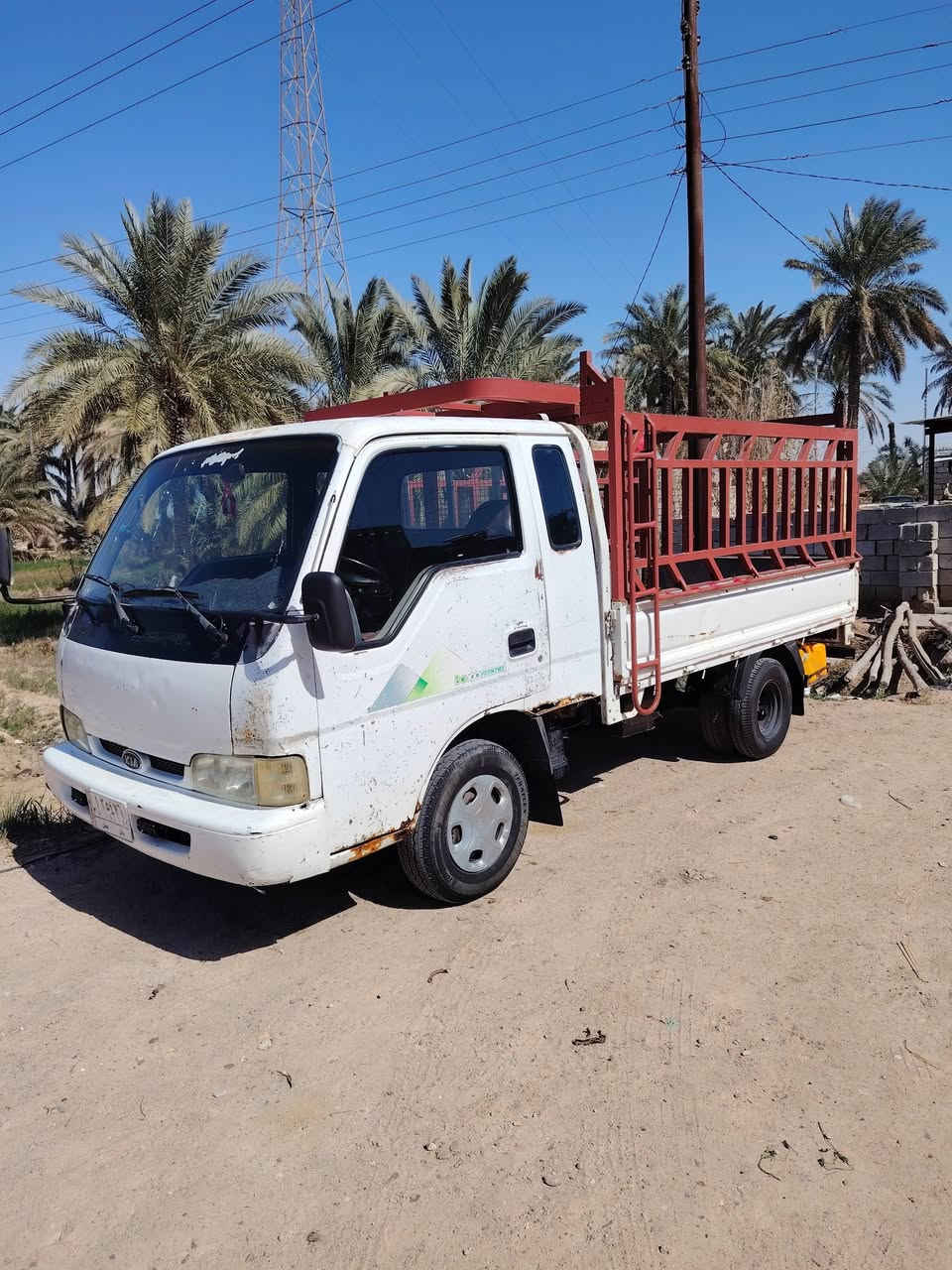 سلام عليكم كيا فونتيرا مديل 2000 للبيع مكفوله من كلشي بدون صبغ كله بلاديه رقم بابل بسمي سنويه جديده مكان السياره كوفه ام عباسيات للاستفسار *********** السعر ٦٥ وبيها مجال
