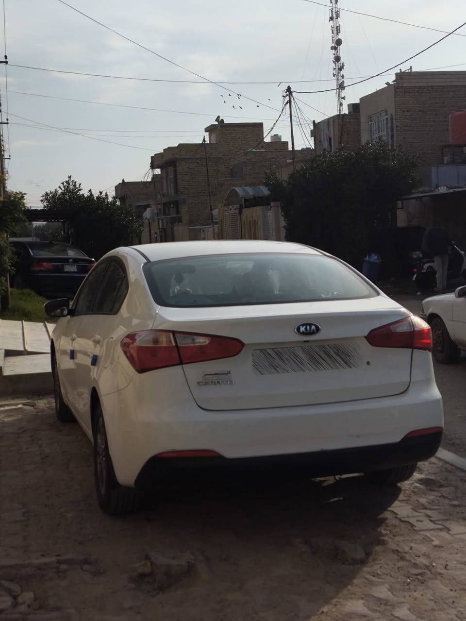 للبيع سيراتو 2014 خليجي مكفوله ما عدا البنيد تبديل فقط ولسونار موجود رقم ميسان دولي وشرط التحويل الاتصال ***********
