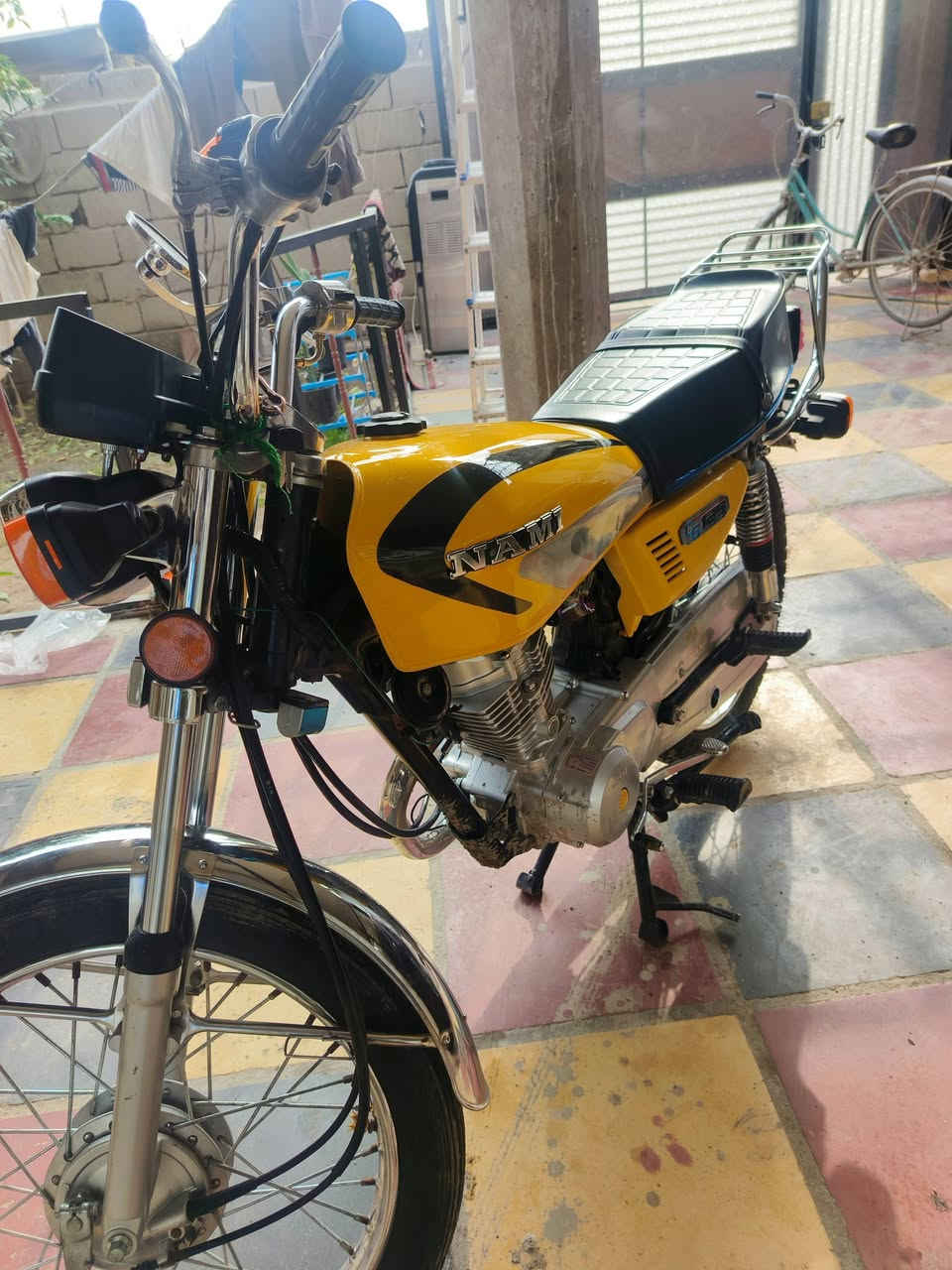 سلام عليكم دراجه نامه امتياز
موديل 25دراجه نظيفه وخير من الله 
سعر 525 وبيها مجال المكان حله ابو غراق شارع المركز
***********
