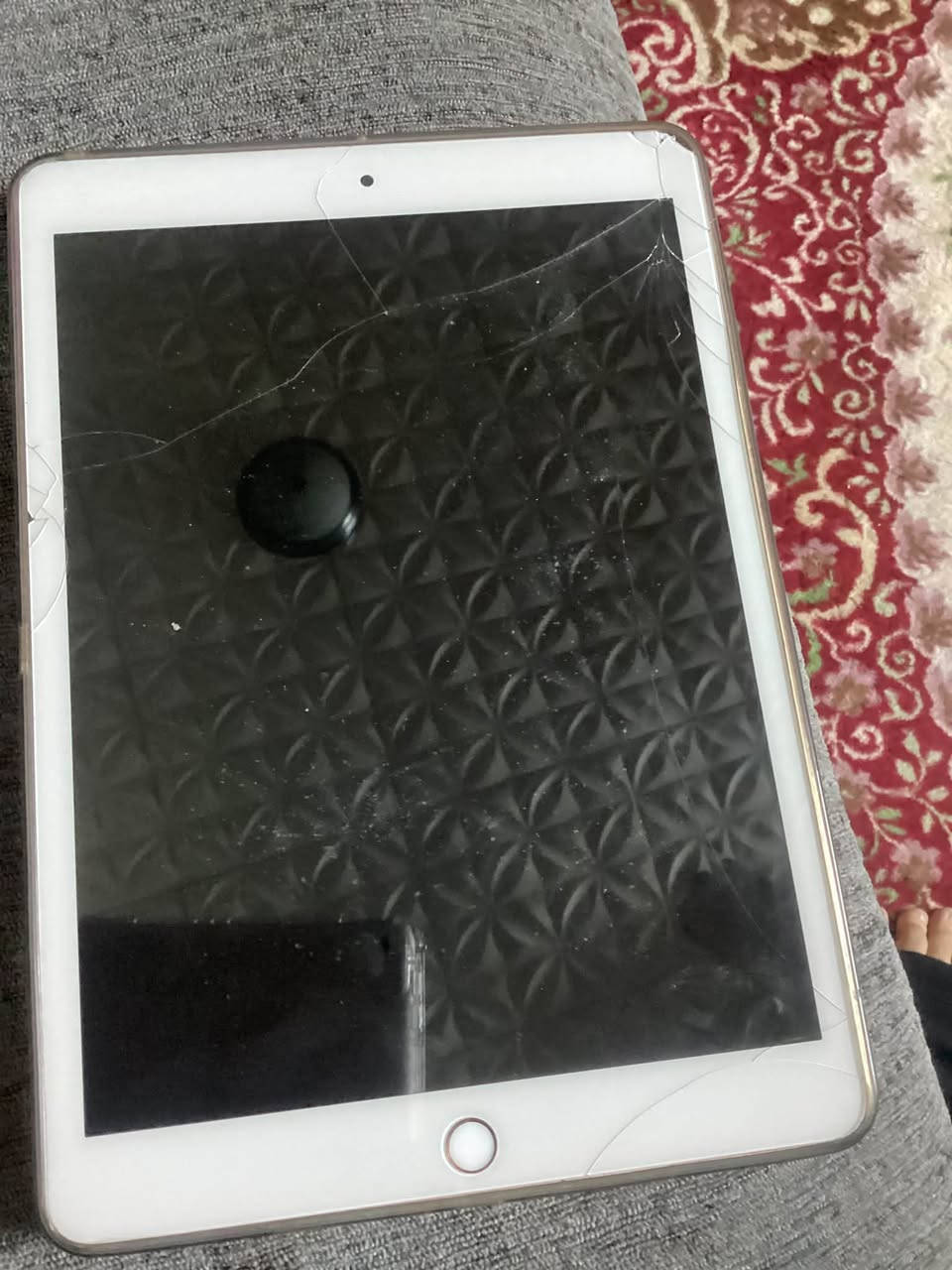 ايباد ٧ ذاكراه ٣٢ بي فطر بكلاسه دكمه مالته وكفت من تحديث جهاز مبدل بي فقط الكلاسه الخارجيه


**إذا كنت صاحب هذا الإعلان وتريد حذفه لأي سبب، رجاءا أرسل رسالة إلى الدعم الفني**