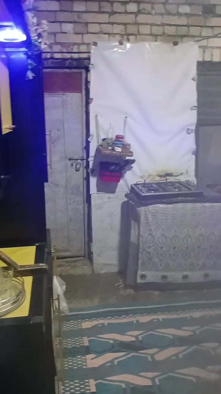 بيت للبيع الحميديه قرب الساده الطوال بالفرع مال العماره الجديده سند ٢٥
*********** واذا اكو امراوس نص قطعه نضيفه
