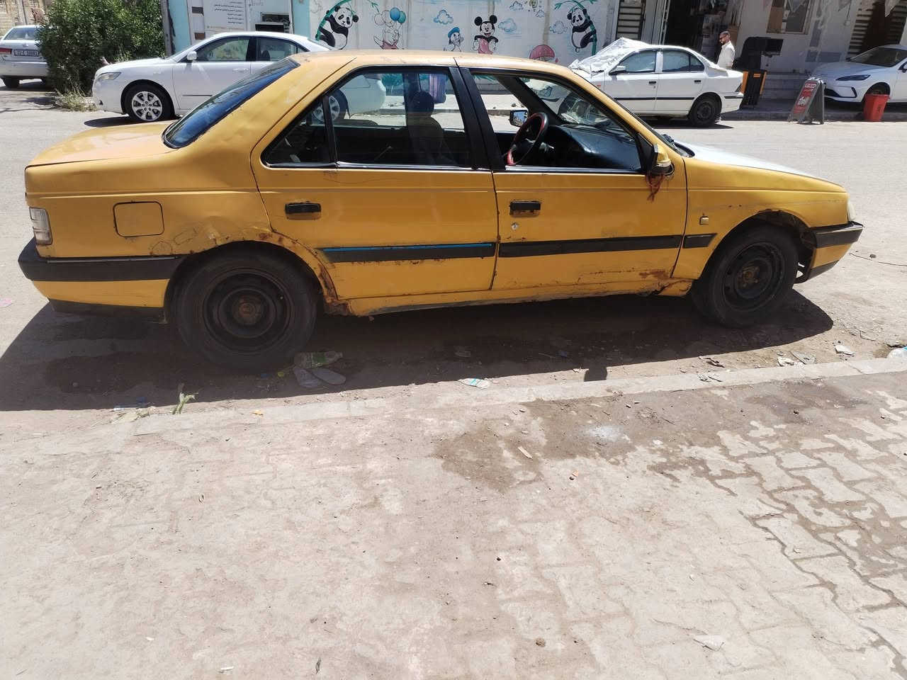 سلام عليكم من رخصت مدير الكروب بيجو ٤٠٥ للبيع م ٢٠١٠ سياره جاهزه نقرت سلف وين يعجبك قير محرك فرنسي جدد مشط باور نضاف تخم تواير حداديه درامات بون بينات كله جديد مراوح راديتر كله جديد رغم بصره ألماني شرعي بسماوه ماعدي رغمه سنويه عضم عاج الاصليه مكاني نجف سعر ٩٠٠ الف اللتصال ***********
