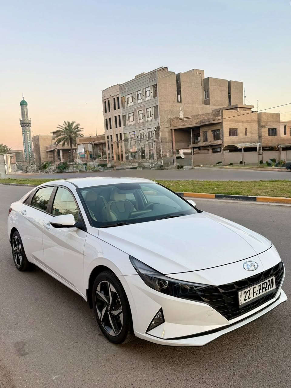 السلام عليكم من رخصة إدارة الكروب
النترا خليجي مو صيني اكرر خليجي لاتقارنها بالصيني 
مكينه 1600 دوش كير AT المرغوب مكفولات وموضح كلشي بالصور سياره جديده جداً على وضع الشركه ماشيه 60 الف حقيقي رقم اربيل باسمنه تحويل او وكاله اني حاضر مواصفات عاديه تحكمات تبريد قطعتين شاشه وكامره كشنات جلد ومخمل بلادي ويل كب حساس تاير وشاشة اعطال سياره مكفوله من الضربه فقط بارد باب وره الصدر وبي تكحيل كارت وشغل ممبين وسونار ويه المنشور ودعاميه خلفيه فقط صبغ لاكن اصليه بدون تبديل
عارضها ب ١٥٠ وبيها مجال بسيط مكاني بغداد القاهره
للاستفسار ***********
