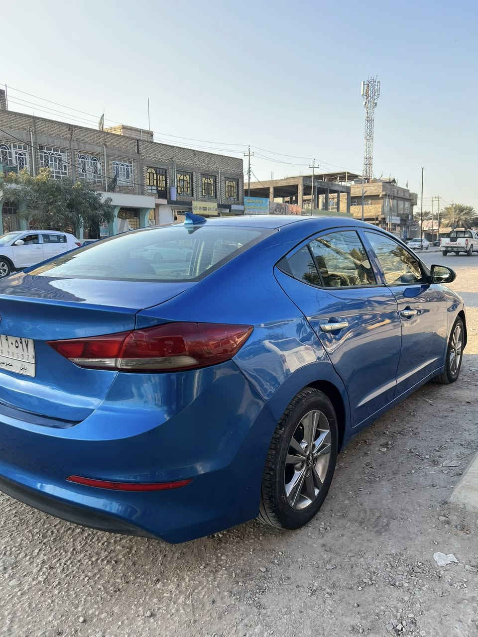 النتره موديل 17 وارد امريكي رقم بابل السياره كلهه ليبل واحد حته البنيد مصلح نفسه حادث امريكه هذا بيهه طخه زغيره بالعراق خمس اصابع  بالحوض قبق جنطه نفسهه بدون تبديل محرك كير حداديه تبريد تدفئه كلهه جاهزه ماشيه 80 مايل فقط   السياره مصبوغه عام اثر جراد شواصي تكم لغود كله مكفول بدون معجون تجي وتشوف بعينك  السعر 98 قفله مكان السياره بالنجف 
***********
