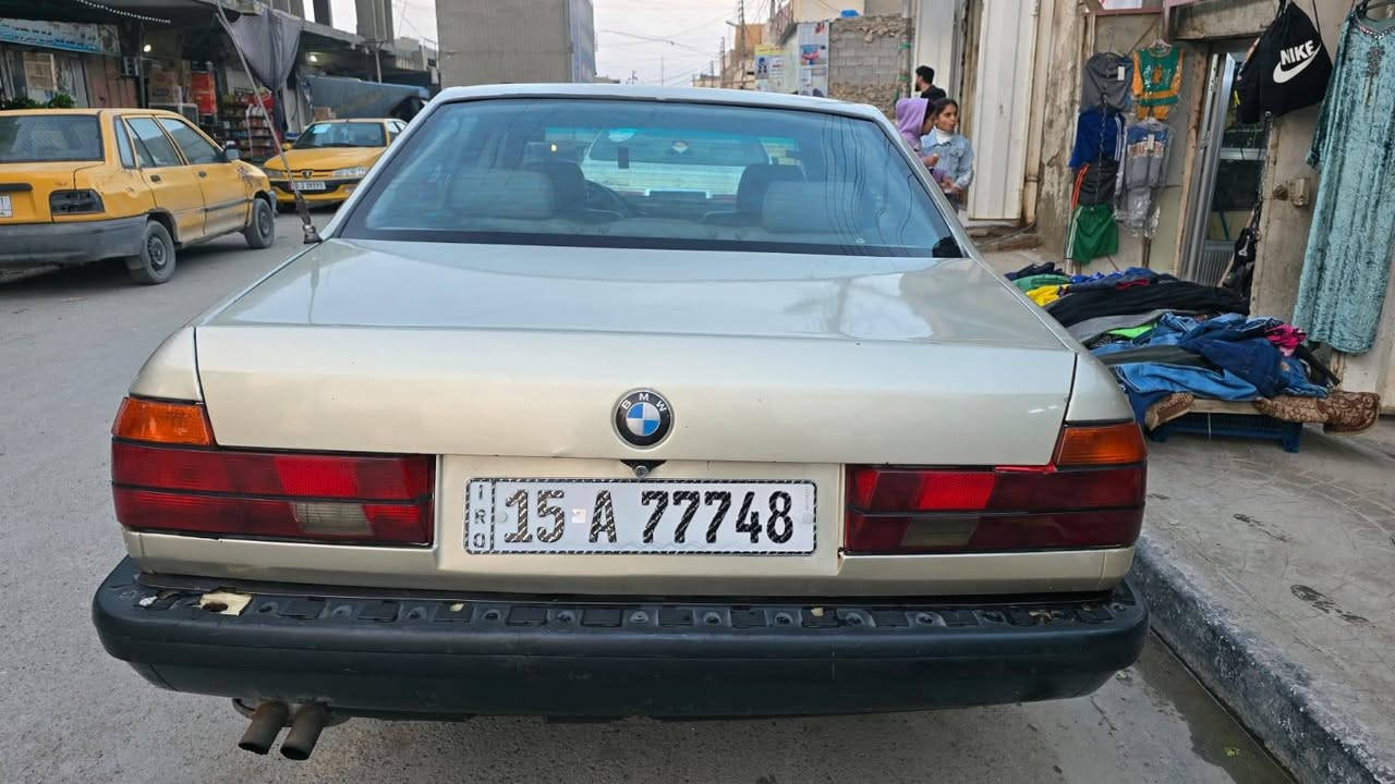 السلام عليكم بيئم 730 موديل 89 السياره كلهاا على بلاد مكفوله من اي ضربه مصبوغه عام فقط جماليه تخم تاير گير ومكينه مكفولات كهربائيات على البلاد بدون اي جطل غرفه جديده تخو ويل شعاع اصلي السياره ترايك للبصره السعر 49 وبيها مجال السياره مال جناي عنواني بغداد حي النصر ***********
