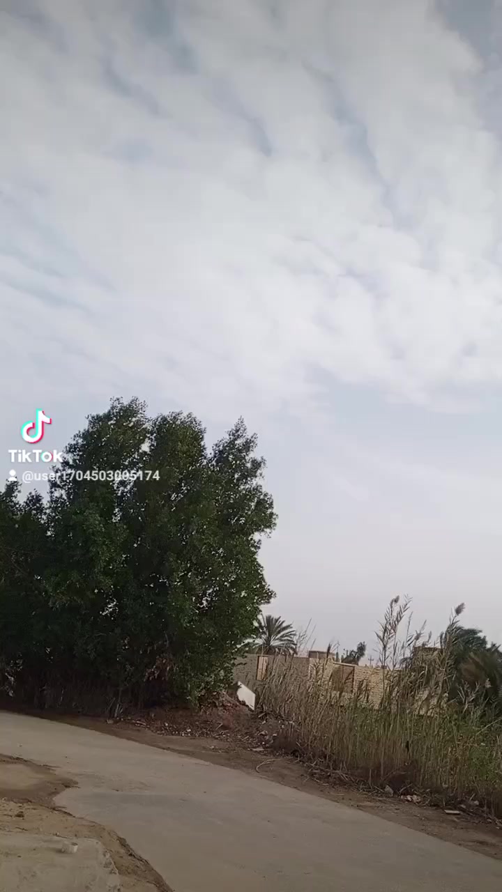 السلام عليكم كامكو للبيع ماناقصه شي شغاله نص نكره كهربئيات كيجات كلشي شغال المكان قلعة السكر اتصل على الرقم الموجود *********** السعر ب 450
