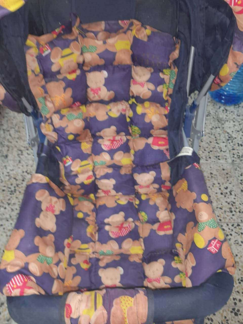 السلام عليكم ورحمة الله وبركاته عربانة اطفال جديدة جدا جدا السعر 30 وابي مجال 25 مكاني بغداد للستفسار من ***********
