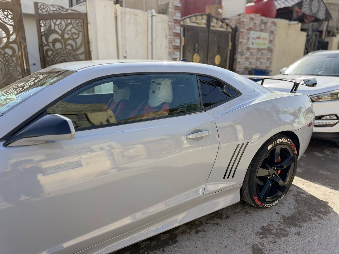 شوفرليت كمارو مديل 2010
كامله مكمله الون المميز سموك فاتح 
مكينه وگير مشدودات مال حاويه مضمونات نضافه فول الداخل نضيف مابي نقص عليها منضومه زنون اصلي +سبايدر اصلي 
السعر ٧٢وبيها مجال 
السياره يرادلها تحويل الرقم والسنويه وينزل من سعرها يعني التحويل عليه تستلمها كامله


**إذا كنت صاحب هذا الإعلان وتريد حذفه لأي سبب، رجاءا أرسل رسالة إلى الدعم الفني**