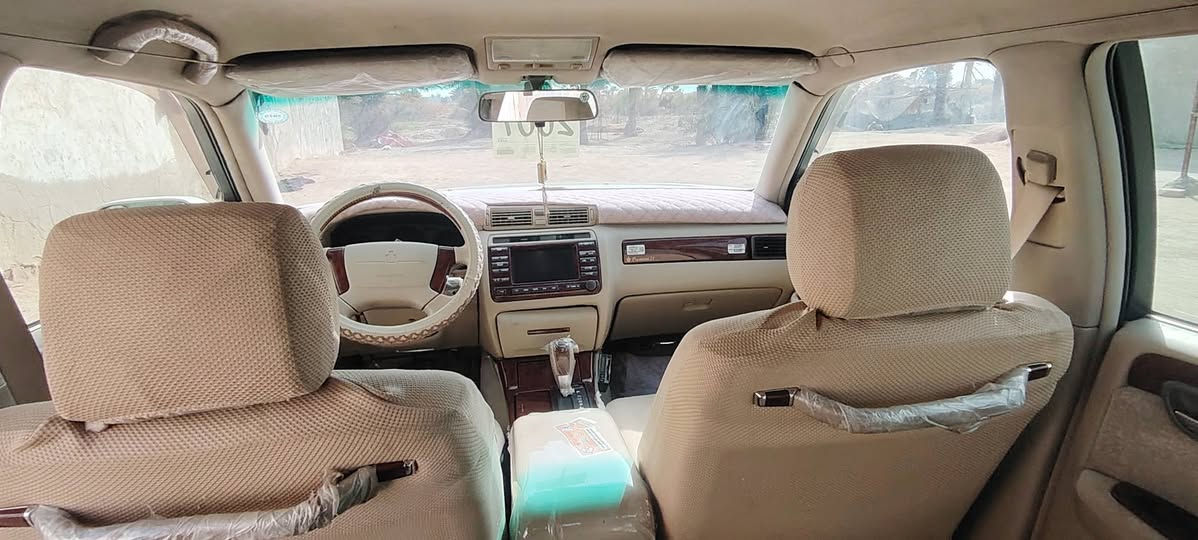 ملكه موديل 2001 أصل رقم سليمانيه دولي بسمنه امداور ثاني يوم مكفوله من گصه ونقل جثه وكافه العيب الشرعي تبريد ثلج ٣ دكم برده خلفيه استيرن كهربائي محرك ديفور الجبير كير ومحرك مكفول السعر 130 وبيهه مجال قليل حك الجيه العنوان ديوانية قظاء الشنافيه رقم ت ***********
