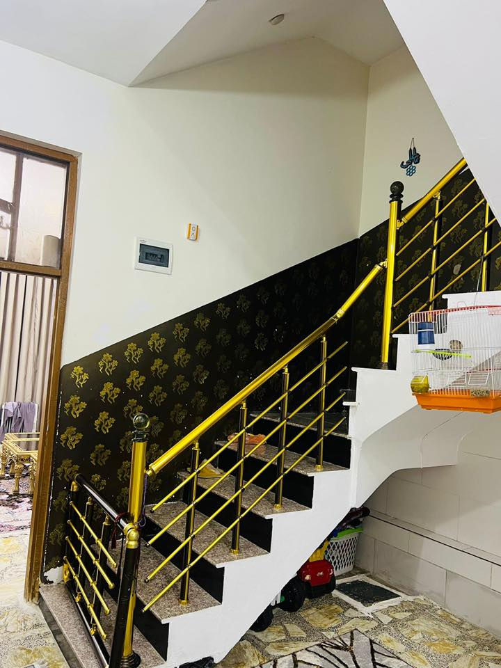 سلام عليكم 
دار للبيع طابو ملك صرف بغداد شهداء العبيدي خلف مدرسة الاكرمين قرب اسواق الامل المساحه 75 م طابقين ونص بناء حديث الاستفسار الاتصال على الهاتف *********** أو المراسلة على الخاص
