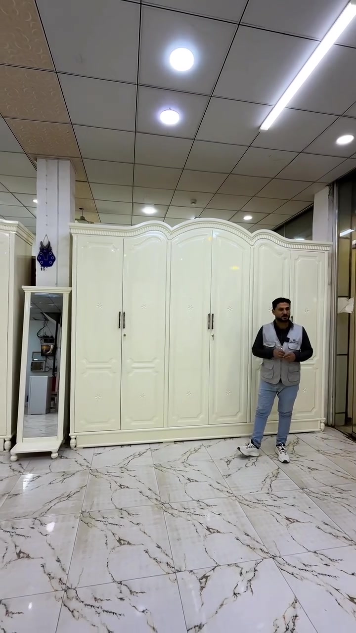 ‏اللهم صل على محمد وآل محمد
‏
‏موديل القلعة اللون ال أوفاي السادة

‏هذه الغرفة نجار عراقية بتصميم تركي

‏متوفر الآن تقدر تحجز عليها 
‏السعر مليونين و900 شامل خدمة النقل والشدات مجانا داخل النجف الاشرف

‏وجه الغرفة يكون  ام دي اف 12 ملم والدواخل صاج طبيعي 4 ملم الظهر 
‏الظهر جرجوب_ شد براغي المجرات تحفيظ بالخشب هذه الغرفة تحتوي على 11 قطعة 
‏معرض نجارة الأمير النجف الاشرف حي ميسان شارع البريات مجاور مجمع الوكرة
***********
