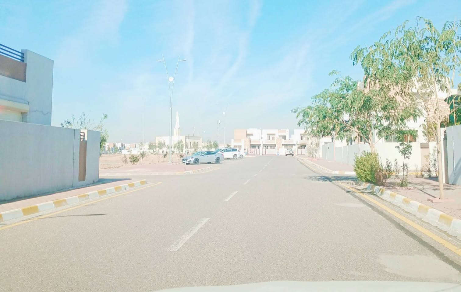 دارللبيع200م استلام2025 داخل مجمع مدينتي فرع مميز قرب جامعة كركوك 3غرف نوم استقبال هول مطبخ صحيات2 كراج سيارة وحديقة .تبريد مركزي المجمع بوابة استعلامات كامرات مراقبة.مدارس حكومية ابتدائية ثانوية .سوبرماركت. صيدلية جامع وحدائق عامة .قاعة للجيم ) للأستفسار أكثر ***********
