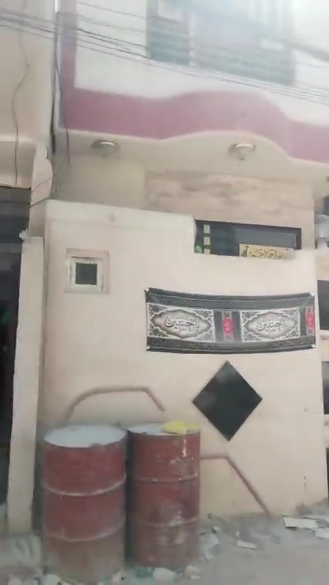 للبيع مشتمل ٥٠ متر
سند ٢٥ بناء نضيف جدا 
الحر بستنة الي مقابيل الكابينات 
قريب على سنتر زمزم 
يبعد ١٠٠ متر  عن الشارع العام 
السعر ٤٧  مليون بي مجال قليل 
طابق واحد 
***********
