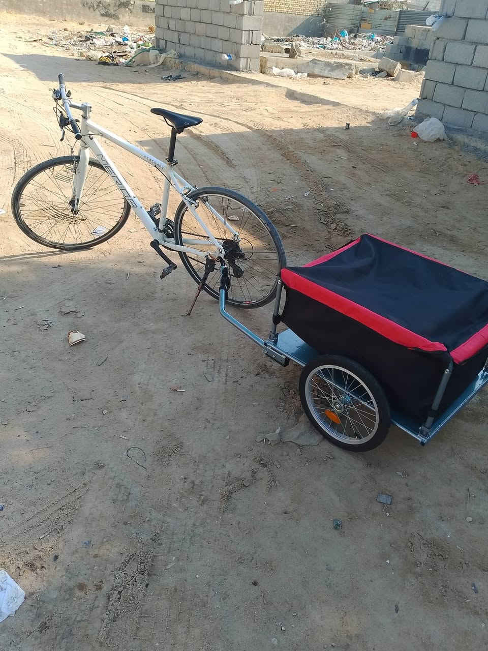 عربانه مال بايسكل نظيفه للبيع
ب 60 الف قفل 

مكاني مقابيل سجن حمدان المركزي

***********
