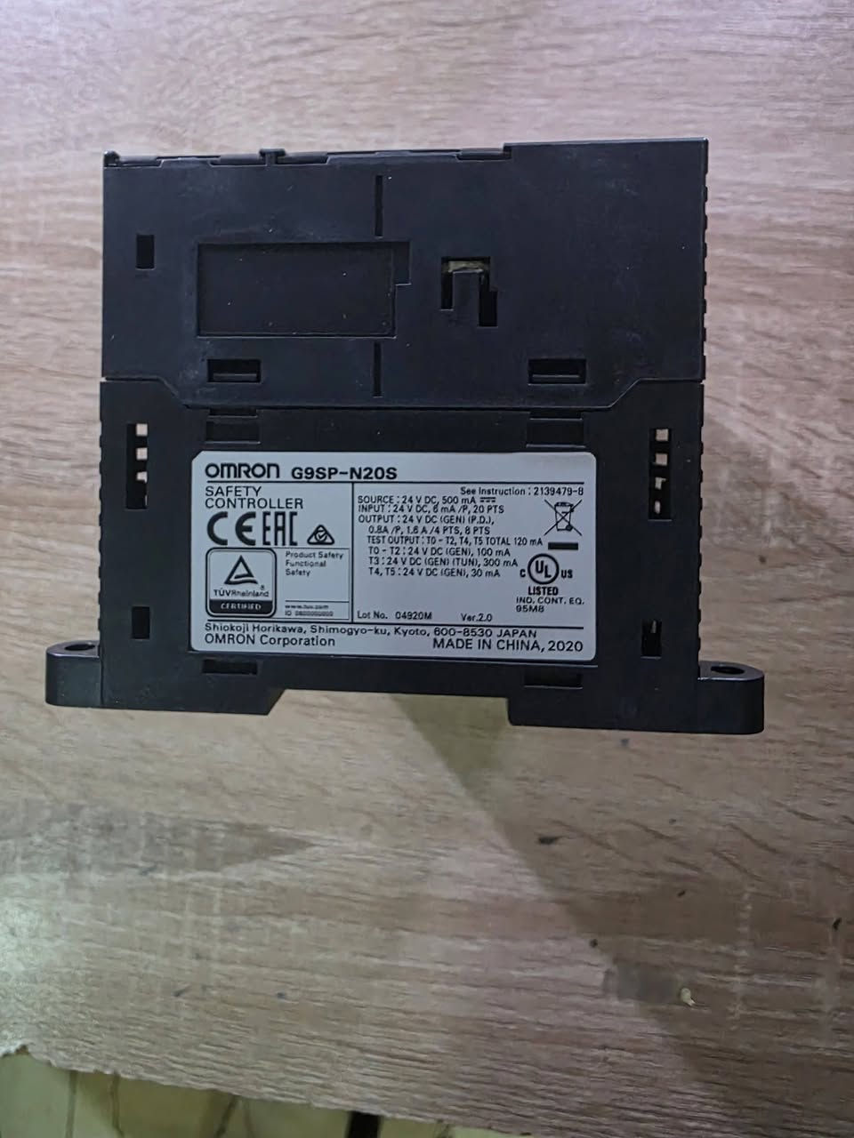 وحدة تحكم في السلامة من نوع Omron G9SP-N20S.يعمل بجهد 24 فولت تيار مستمر ويتميز بـ 20 مدخلاً و 8 مخارج SSR.تُستخدم هذه الوحدة في تطبيقات الأتمتة الصناعية والتحكم في سلامة الماكينات
وحدة تحكم في السلامة من نوع Omron G9SP-N20S.يعمل بجهد 24 فولت تيار مستمر ويتميز بـ 20 مدخلاً و 8 مخارج SSR.تُستخدم هذه الوحدة في تطبيقات الأتمتة الصناعية والتحكم في سلامة الماكينات
انطوني سعر التواصل ع الرقم ***********
