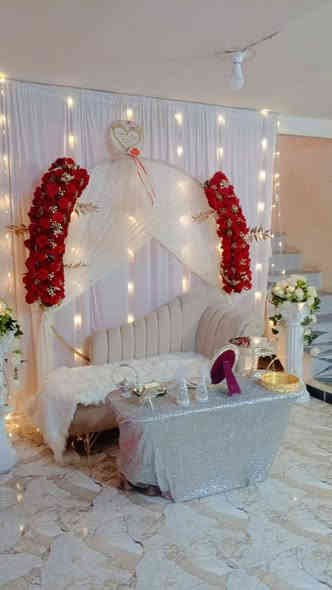 السلام عليكم يوجد كوشات جميع المناسبات حسب طلب توصلك للبيت جميع محافظه بابل عنوان الحصوه *********** يوجد واتساب او تصال على الرقم#كوشات_مناسبات_زينة
