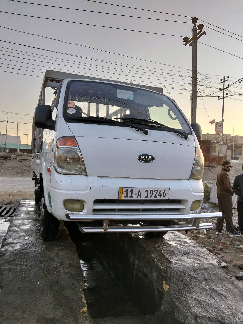 سلام عليكم كيه فحل 2009 ضربه بلدوسه السايق كيه قماره حداديه جديده طخم تاير 