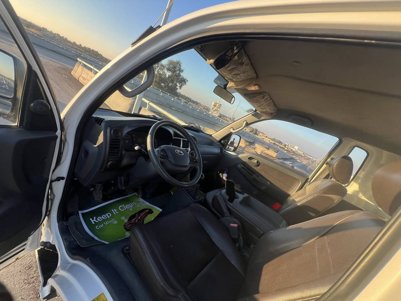 السلام عليكم كيا فحل 2016ماشية 33حقيقي سياره زيرو محرك انضف من الجديد ما ممدود علي سبانه مكفوله من الدعاميه للدعاميه السياره ما مشتغله ابداً السيارة بل حقيقه احله من الصور السعر 162وبي مجال السيارة تسوه للجناية 
***********
***********
