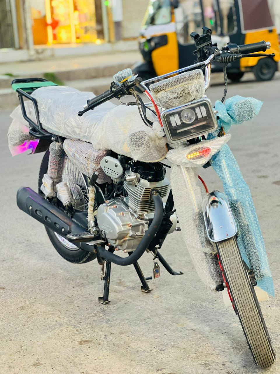 السلام عليكم دراجه تايكر للبيع موديل 2026
السعر 800$ بيها مجال بصيط ***********
