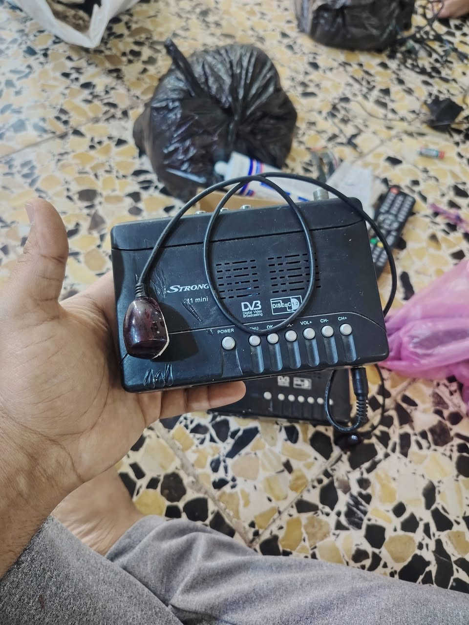 غراض للبيع
ستلايت HD
دريل مامشتغل ابد غراضه وياه جاهز 

محولة بلازمه الاصليه

ثلاجه كونكورد الاصلي شرط التجميد للبيع حجم كبير 

جيس طيحن للبيع مامفتوح

قاصه رمز سري ومفتاح وچوك تواصل خاص


**إذا كنت صاحب هذا الإعلان وتريد حذفه لأي سبب، رجاءا أرسل رسالة إلى الدعم الفني**