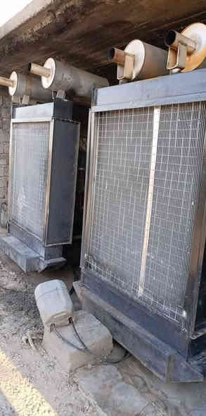 السلام عليكم مولدات عدد ٢ للبيع دايو ٨ واحد كلار ٢٥٠كيفي بلادي راديتر ١٤٠ وثاني ٢٠٠كيفي عادي بلادي راديتر ١٤٠ شرط لحمل جاهز ات سعر الواحد ٨٥ورقه العنوان صلاح الدين الشرقاط ***********   ***********
