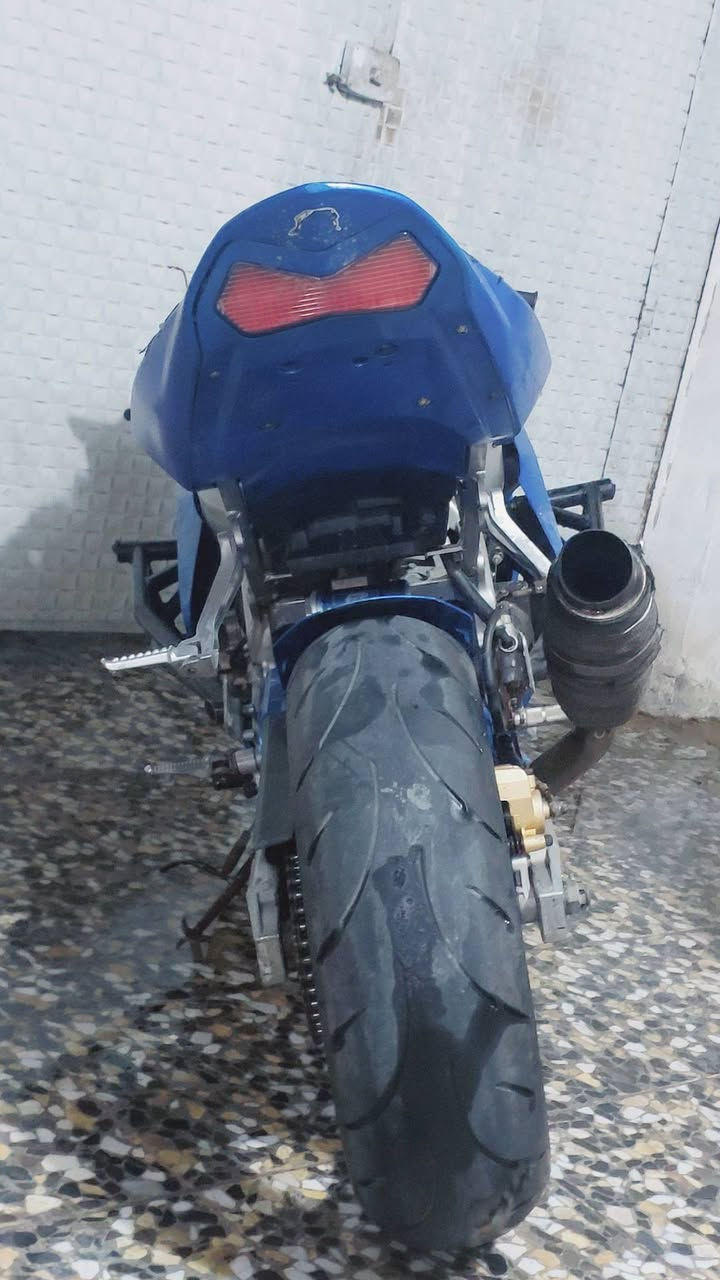 سلام عليكم كاوسكي 2004 .636 صوت رعب منفيس الدارجه  تخربط اكو تسريب بلكهربائيات والباتري تعبان شغاله بس اني ابيع كوم حديد  سعرهة بلاش 18 ورقه مكاني بغداد ***********
