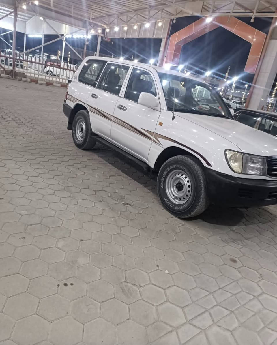 سلام عليكم لاندكروز موديل 2001 مكفوله كفاله عامه حداديه جديده تخم تاير سيم 6سلندر  سياره خير من الله  *********** متواجد
