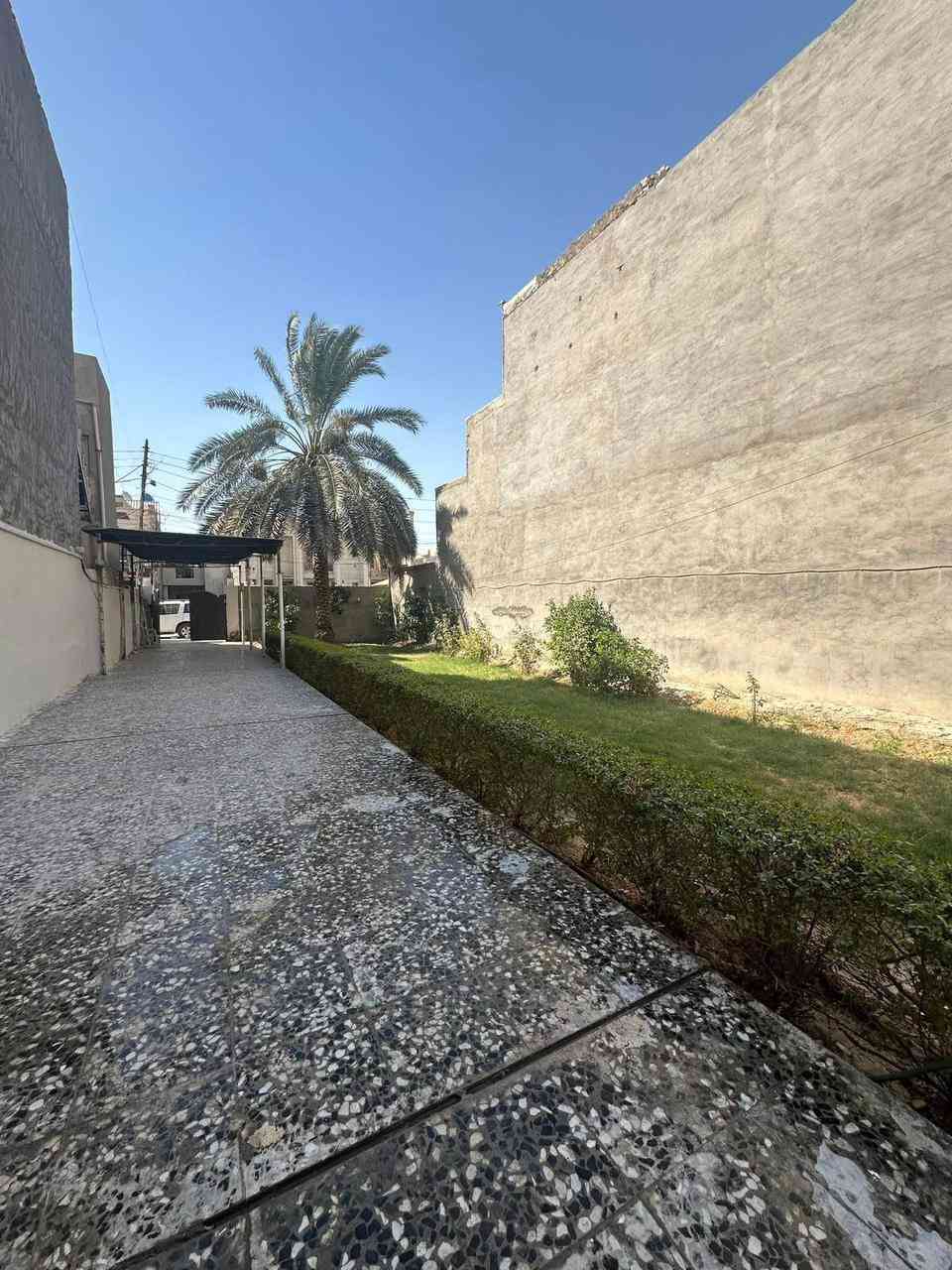 🏡 بيت للإيجار في مربع الإقتصاديين – موقع راقي ومميز!
⭕️أيجار اي نشاط تجاري - مكتب نائب / شركات / مركز تجميل 
 

📐 المساحة: 400 متر
🔹 البيت جديد ونظيف جداً

يتكون من طابقين:

🔸 الطابق الأرضي:
صالة واسعة، مطبخ كبير، غرفتين نوم، وخدمات

🔸 الطابق الثاني:
 ثلاث غرف نوم مريحـة

📍الموقع: السيدية – مربع الإقتصاديين (منطقة هادئة وسكنية)
☎️للأستفسار الاتصال على الأرقام (اتصال+واتساب) :- 
(***********)✨
#عقار
#عقارات_العراق
#عقارات_بغداد
#بيع_شراء
#بيع_بيوت
#فلل_للبيع
#بيت_للبيع
#فرصة_عقارية
#استثمار_عقاري
