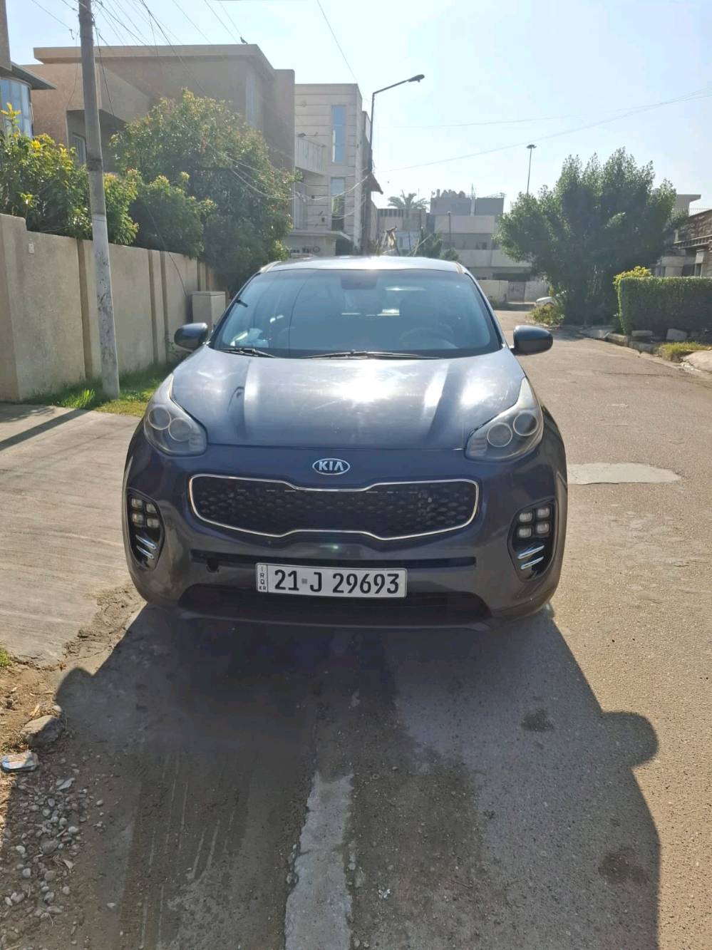 سبورتاج وارد أمريكا
موديل ٢٠١٨
مكينة ٢٤٠٠ gdi
سيارة رقم سليمانيه تحويل ثاني يوم بسمنة
السيارة مال بيت حلوة ومناقصهة شي
حادث أمريكا البنيد وهنا صار بالباب الخلف السايق وانصبغ مواصفات السبورتاج معروفة
السياره ببغداد
السعر المطلوب ١٤٩ وبيهة مجال حك الجيه
اي استفسار اتصل *********** والرقم بي واتساب