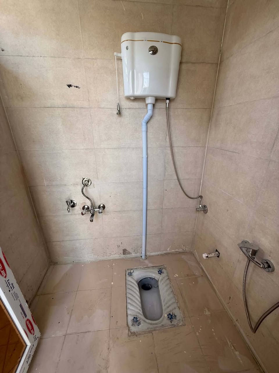 بسم الله الرحمن الرحيم يعلن مكتب بركات علي الاكبر للعقار 🔱بيت للبيع المساحه 100 متر طابق ونص 💡 السعر 98 مع المجال  حي النداء شارع مجمع بيتي عمود 54 ✅ 🌛 منطقت 49
الطابق الاول يحتوي على ♻
✅غرفه
✅صاله
✅مطبخ
✅استقبال
✅حمامات خارجيه وداخليه
#الطابق ونص
✅غرفه عدد 2
✅صاله
✅مطبخ
✅حمامات
البيت درجه اولى بناء حديث

🌖
للاستفسار *********** 
📩📩
#ملاحضه_يوجد_واتساب📩
