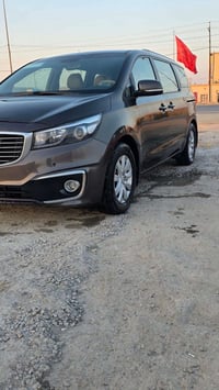 كيا سيدونا ٢٠١٧ بيع او مراوس   مواصفاتها معروفه  ٠٧٨١٦٧٠١٦٣٥