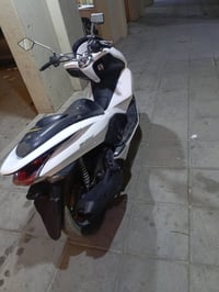 بي سي اكس • هوندا • PCX • دراجه ناريه • دراجة 125cc • ياباني • سكوتر •...