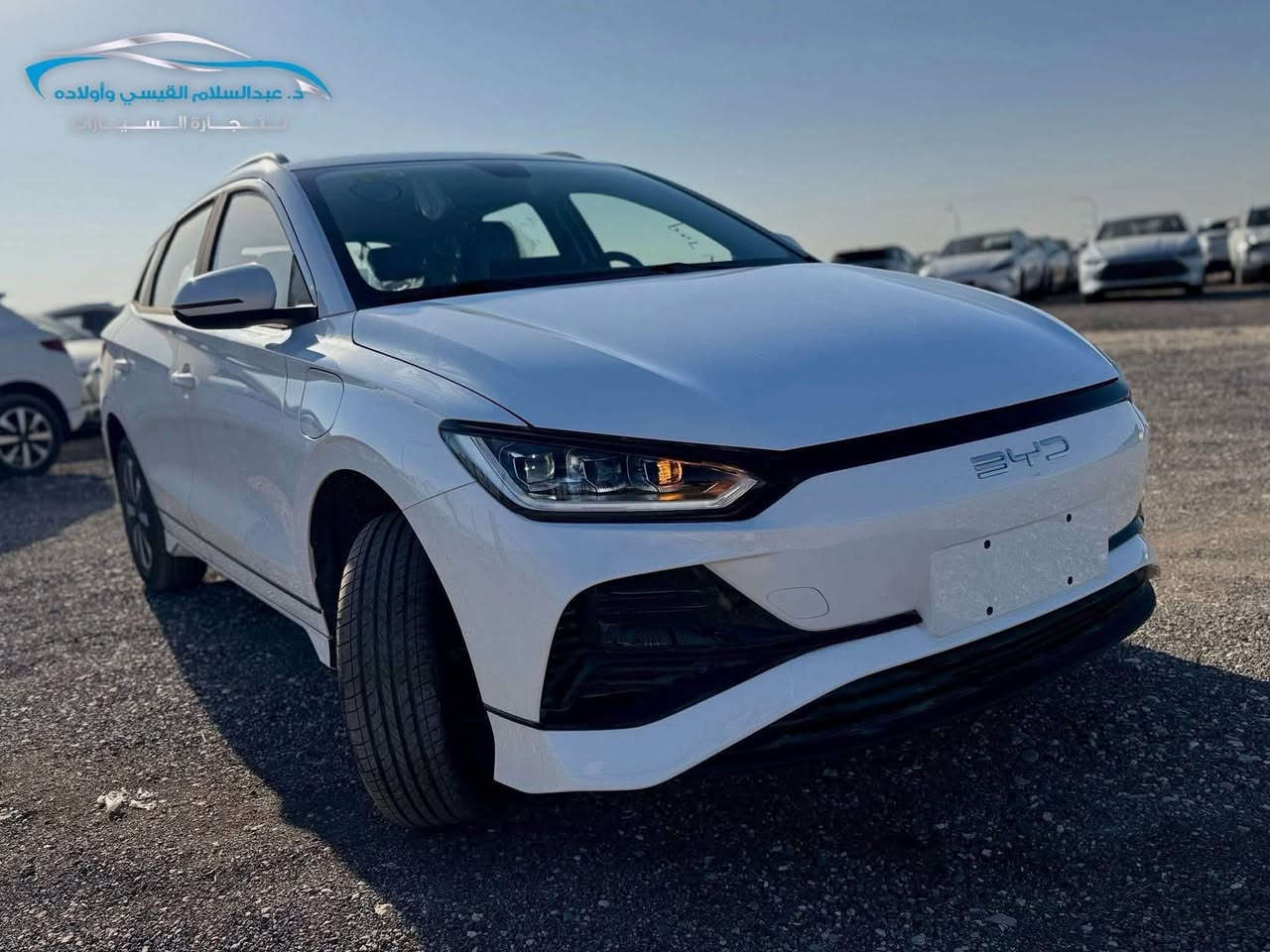 💢 للـســوق الســوري 🇸🇾  واللبـنــانــي  🇱🇧 💢
BYD E2 luxury
ZERO 2024

*بسعر : 💥💥💥*

كهربائية بالكامل | Full Electric 

اللون : ابيض ومن الداخل أسود .

بطارية ليثيوم أيون BLADE BATREY 
سعة البطارية : 43.9kw
مداخل شحن ( AC/DC )

💢تقطع مسافة 405km بالشحنة الواحدة.

الإضافات : هاند بريك كهربائي / نظام الوقوف الذكي Auto hold / أضوية زنون / غمازات على المري / مري كهربائية / بلوتوث / سنتر لوك / زجاج كهربائي / جنط قياس 16 آنش .

شاشة قابلة للدوران | Screen rotation 
كراسي جلد | leather seats 
تحكم طارة | Steering control 
كاميرا خلفية | rear camera 
حساسات خلفية | rear sensor

لمزيد من المعلومات الرجاء التواصل على الرقم : 
📲 0777104040
📲 0777106040

أو زيارتنا : الزرقاء - المنطقة الحرة - شارع ١١ جنوب .


**إذا كنت صاحب هذا الإعلان وتريد حذفه لأي سبب، رجاءا أرسل رسالة إلى الدعم الفني**